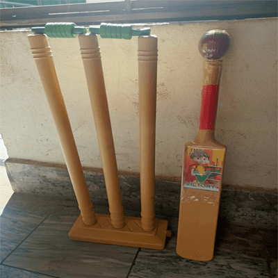 Cicket Bat Wicket & Ball